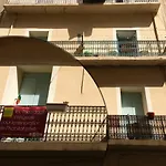 A Avec Balcon Διαμέρισμα