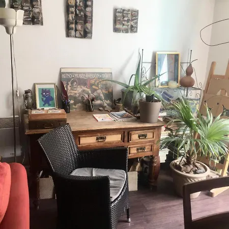 A Avec Balcon Διαμέρισμα