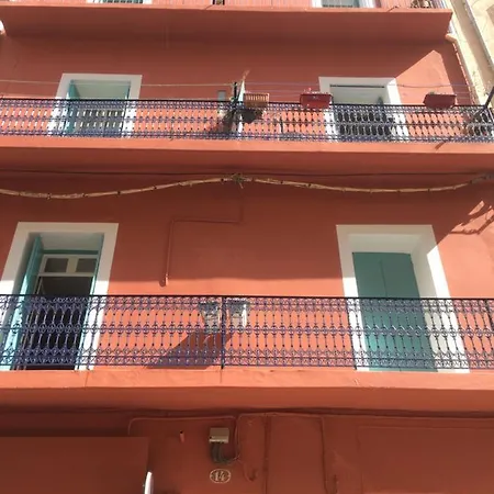 A Avec Balcon Appartamento