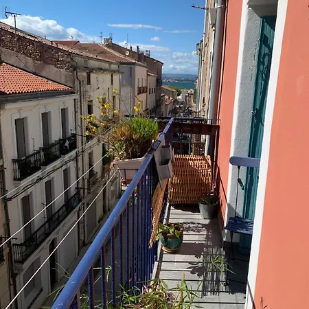 A Avec Balcon Appartement Sète