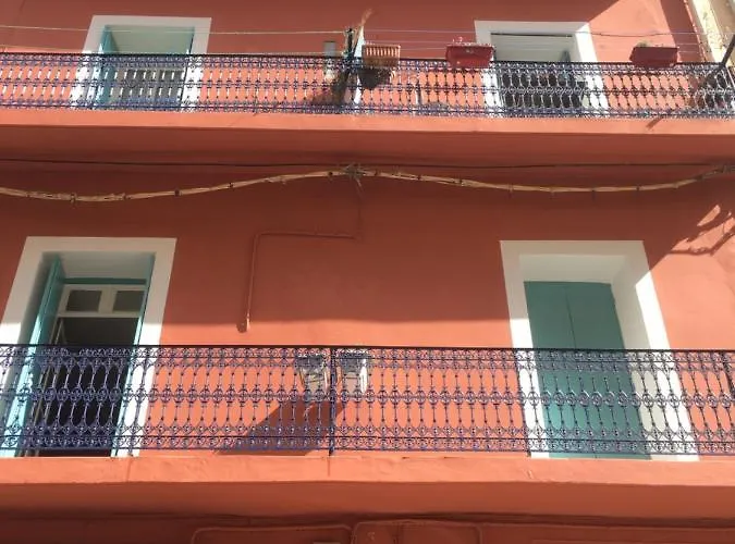 A Avec Balcon Lägenhet