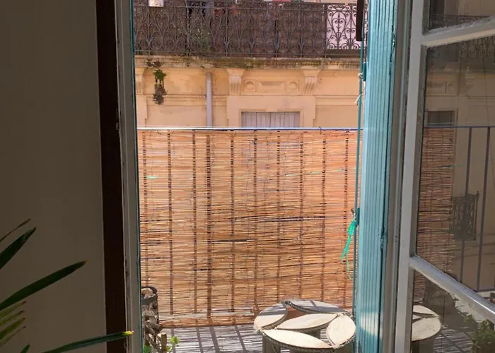 A Avec Balcon Lägenhet *
