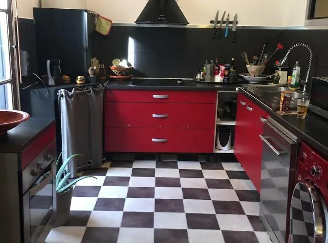 A Avec Balcon Lägenhet